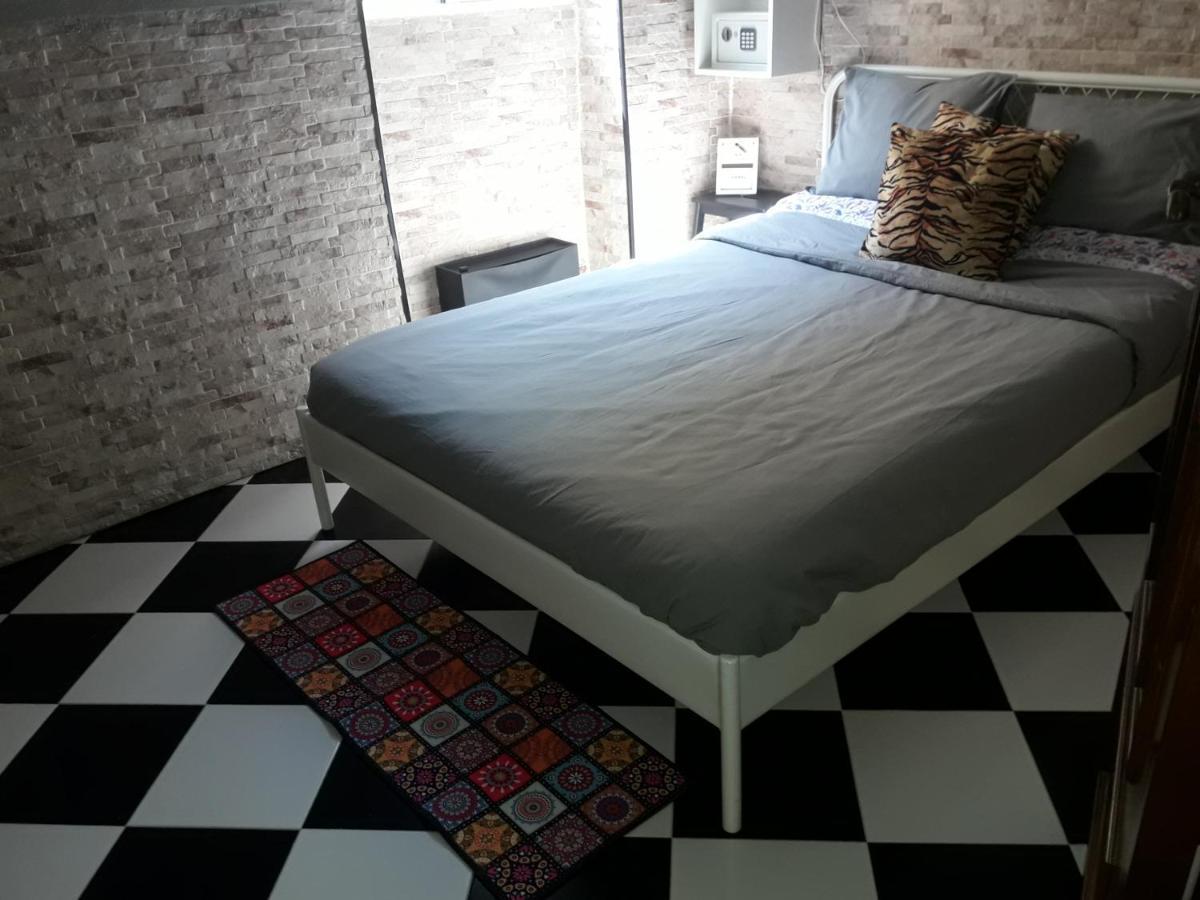 Apartamento La Escapada Málaga Esterno foto